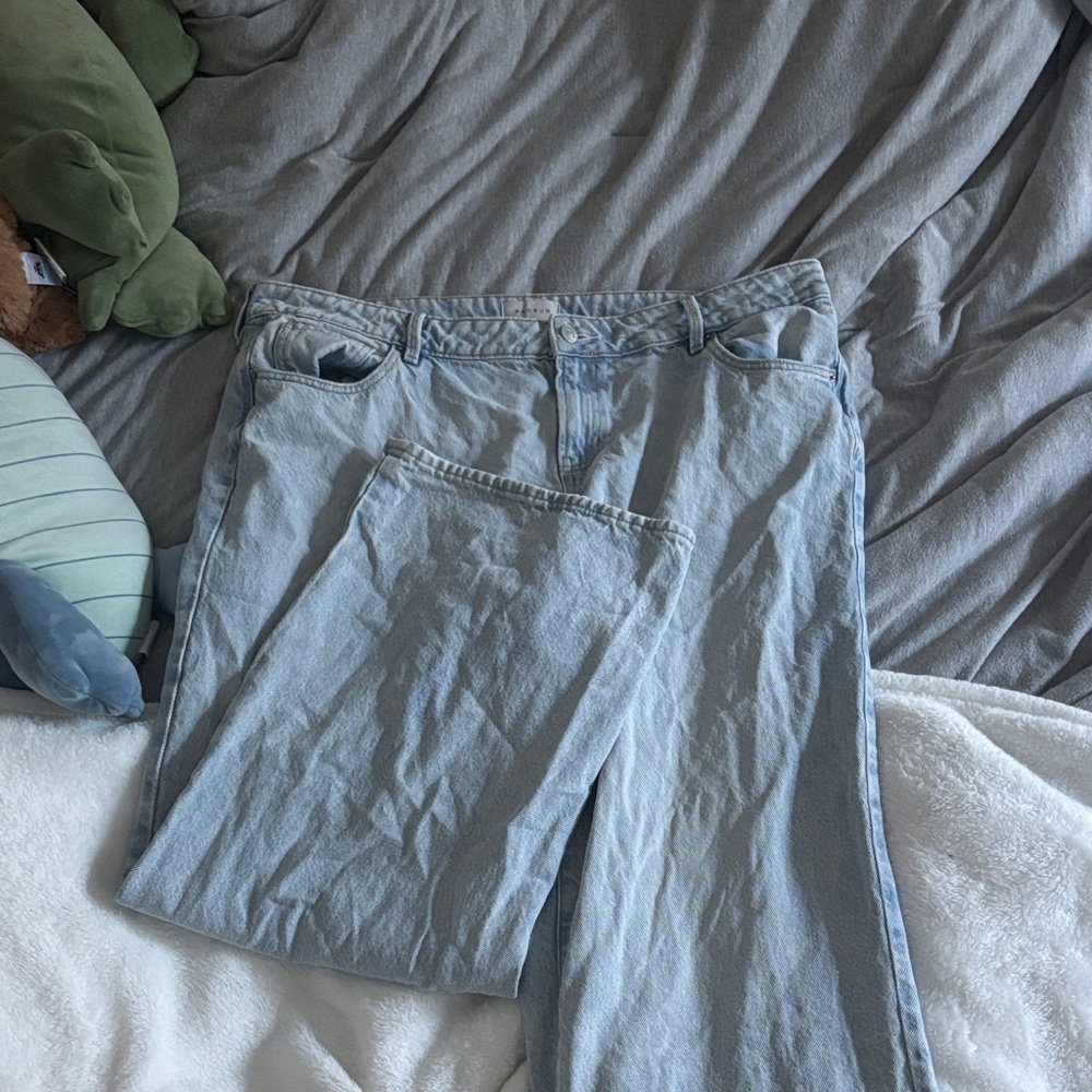 Light Blue Women's jeans Pacsun (32)